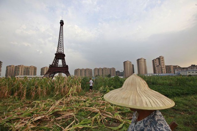 “Paris phiên bản lỗi” bỏ hoang của Trung Quốc: Từ tham vọng về thành phố hoa lệ giữa lòng châu Á tới cảnh ngán ngẩm hiện tại - Ảnh 16.