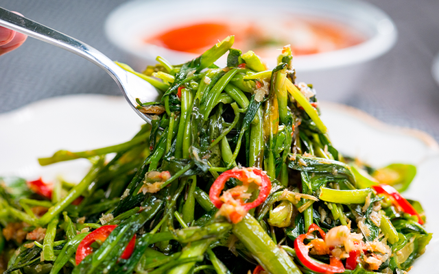 Loại rau phổ biến ở Việt Nam nhưng sang Nhật bán giá cực đắt: Phụ nữ ăn sẽ khỏe dạ dày, da căng mịn, ổn định đường huyết rất tốt - Ảnh 2.
