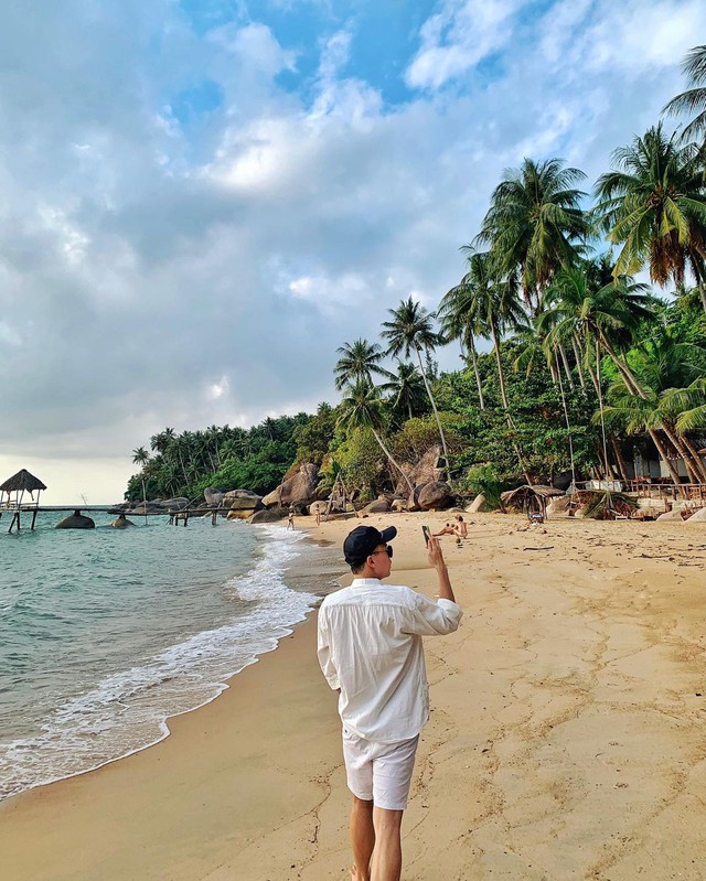 Hòn Sơn được ví như Maldives thu nhỏ tại miền Tây có gì mà nhiều người chọn là địa điểm lý tưởng cho kỳ nghỉ hè - Ảnh 2.