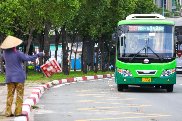  Cận cảnh đại lộ rộng 70 m, sắp có tuyến BRT đầu tiên ở TP. HCM - Ảnh 5.