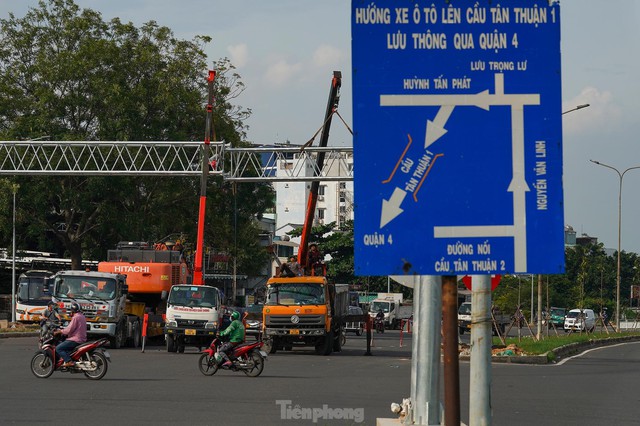 Cận cảnh đường Nguyễn Văn Linh được nâng cấp từ 6 lên 10 làn xe - Ảnh 17.