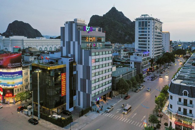 Khách sạn không lễ tân, âm thanh ánh sáng tùy chỉnh theo tâm trạng xuất hiện tại Quảng Ninh - Ảnh 1.