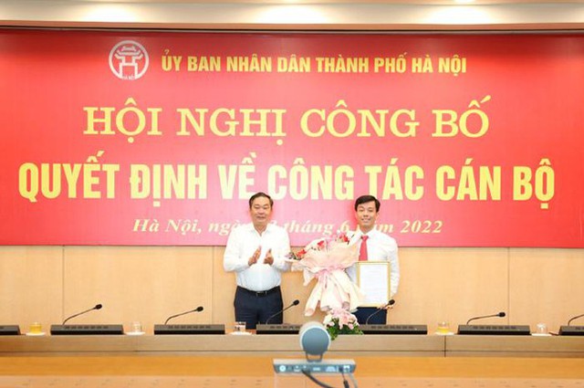  Hà Nội bổ nhiệm Phó Chánh văn phòng UBND sinh năm 1984  - Ảnh 1.