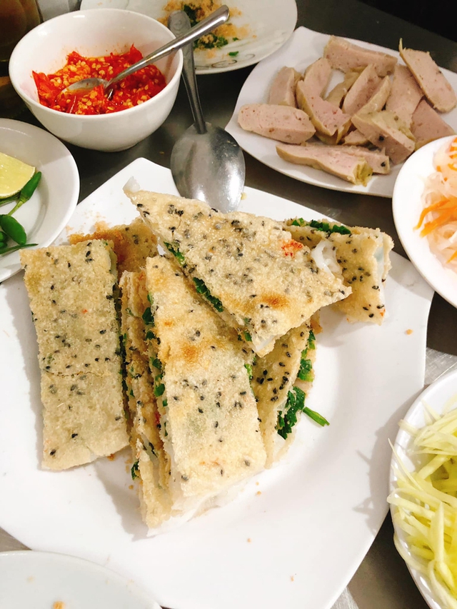 Bánh đập Nha Trang - món ăn đặc biệt của thành phố biển khiến nhiều du khách phải mê mẩn - Ảnh 13.