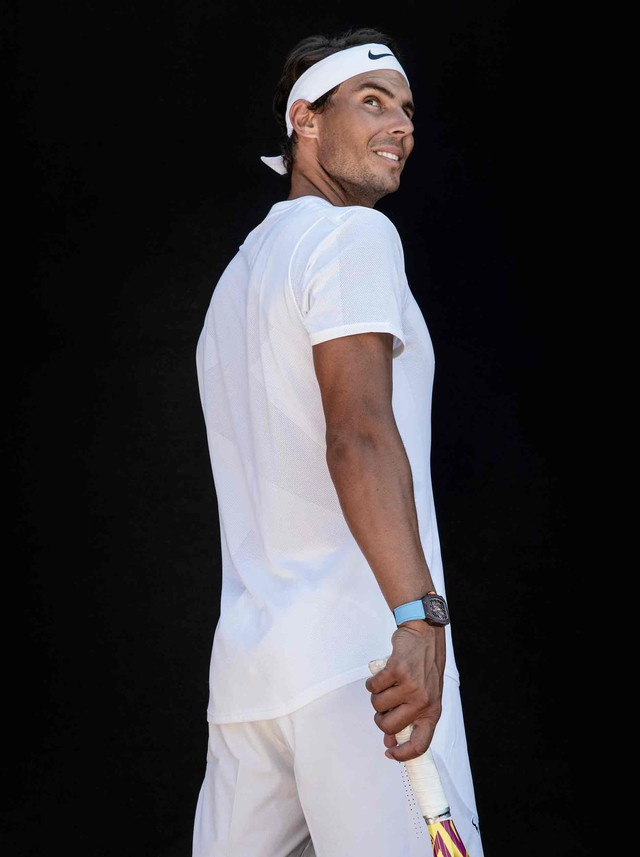 Chiếc đồng hồ đã cùng Vua đất nện Rafael Nadal đánh bại Djokovic: Có giá tỷ đồng, rơi xuống mặt sân vẫn không hề hấn - Ảnh 5.