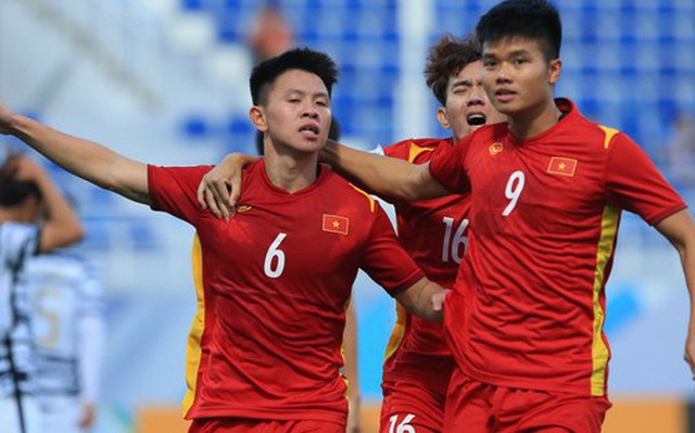 Giành được điểm số không tưởng trước U23 Hàn Quốc, U23 Việt Nam mở toang cánh cửa đi tiếp tại giải châu Á Giành được điểm số không tưởng trước U23 Hàn Quốc, U23 Việt Nam mở toang cánh cửa đi tiếp tại giải châu Á