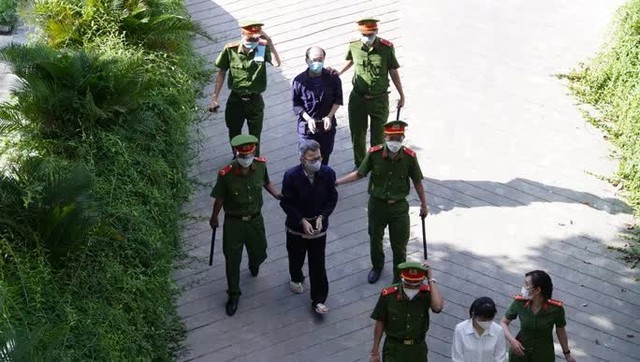 Hình ảnh phiên tòa phúc thẩm ông Tất Thành Cang liên quan vụ án Sadeco - Ảnh 2.