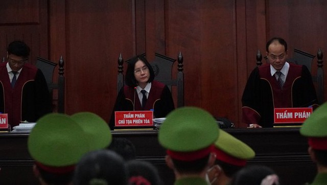 Hình ảnh phiên tòa phúc thẩm ông Tất Thành Cang liên quan vụ án Sadeco - Ảnh 3.