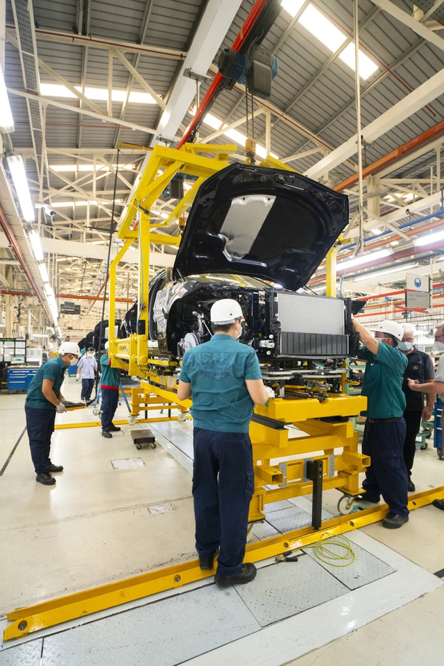 Bên trong nhà máy Mercedes-Benz Việt Nam vừa khoác áo mới 33 triệu USD, sở hữu 6 công nghệ sản xuất - lắp ráp xe sang hiện đại nhất thế giới - Ảnh 20.