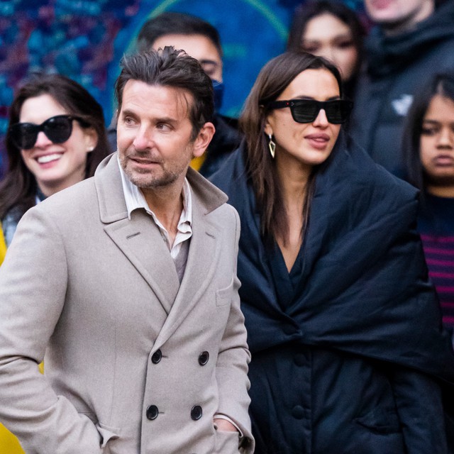 Hậu khoảnh khắc nổi tiếng nhất lịch sử Oscar, cặp đôi Brad Pitt - Angelina Jolie và những nhân vật trong hình giờ ra sao? - Ảnh 9.