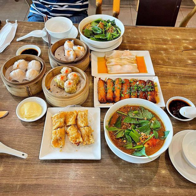 Gợi ý 5 nhà hàng món Hoa ăn ngon, view xịn ngay tại TP.HCM: Ai thèm dimsum hay vịt tiềm cứ quẹo lựa - Ảnh 4.