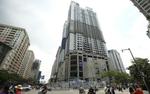 Người mua nhà thuộc dự án nâng tầng sai quy hoạch đường Lê Văn Lương có gặp rủi ro?