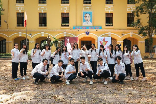 Ngoài THPT Chu Văn An và Yên Hòa, đây là ngôi trường cấp 3 ở Hà Nội có điểm chuẩn cao ngất ngưởng năm nay: Xem profile mới thấy xứng tầm - Ảnh 5.