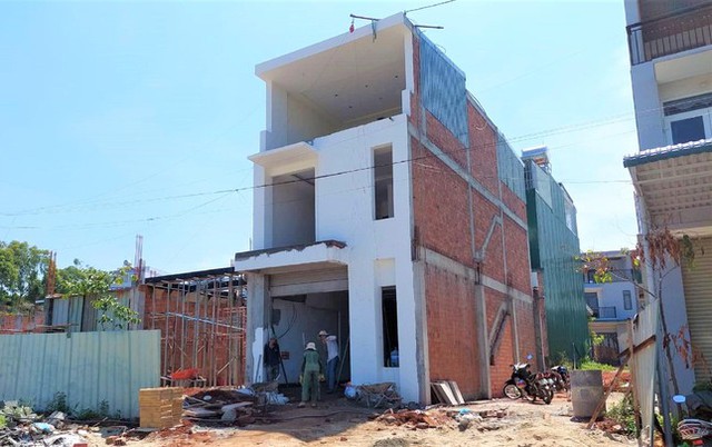  Chậm tiến độ, bán nhà chưa điều kiện dự án nhà ở xã hội Đắk Nông bị ‘tuýt còi’  - Ảnh 3.