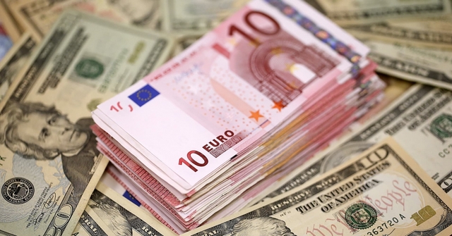 Giá USD tiệm cận đồng Euro, thương mại Việt Nam chịu ảnh hưởng thế nào? - Ảnh 1.