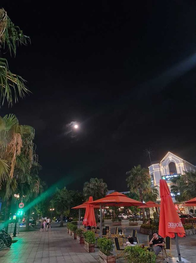  Siêu trăng sấm xuất hiện tại Việt Nam, nhiều người thích thú chia sẻ ảnh trên MXH - Ảnh 4.