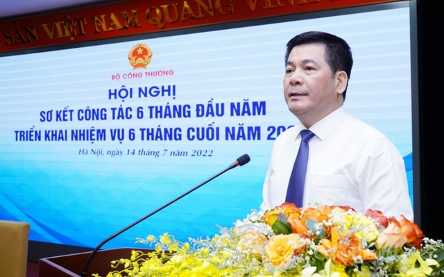 Bộ trưởng Bộ Công Thương Nguyễn Hồng Diên phát biểu tại hội nghị.