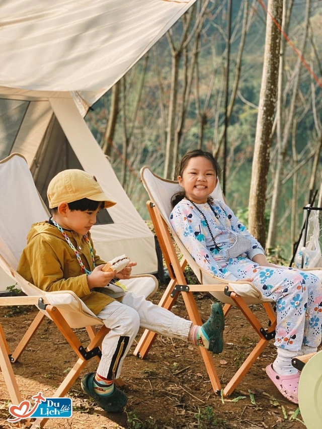 Gia đình Hà Nội mê cắm trại: Tranh thủ từng phút giây, vì tuổi thơ các con ngắn lắm - Ảnh 6.