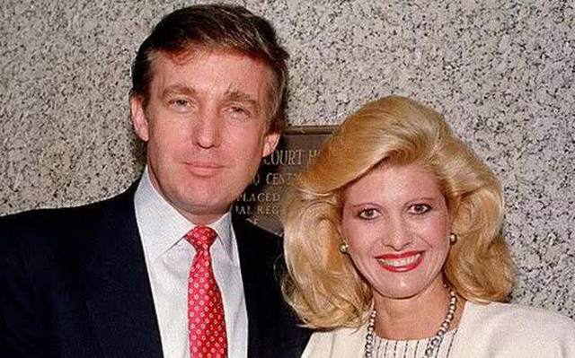 Hình ảnh ông Donald Trump và bà Ivana tại New York năm 1988. Ảnh: AP