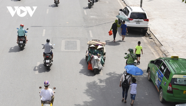 Đến hạn phân làn trên đường Nguyễn Trãi, mọi thứ vẫn chưa có gì thay đổi - Ảnh 12.