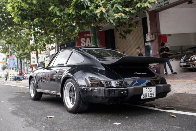 Dang Le Nguyen Vu 週末在越南駕駛獨特的保時捷 911 Carrera G 系列 - 照片 17。