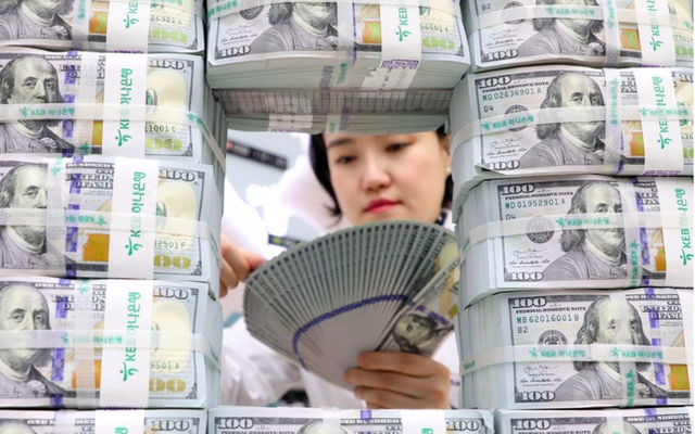 Trung Quốc giảm lượng trái phiếu Chính phủ Mỹ trong 6 tháng liên tục. (Ảnh: EPA-EFE)