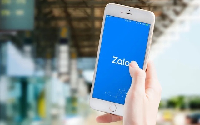 Zalo thông báo thu phí khách hàng doanh nghiệp khiến cộng đồng người dùng tỏ ra hoang mang, cho rằng Zalo sắp thu phí cả người dùng cá nhân.
