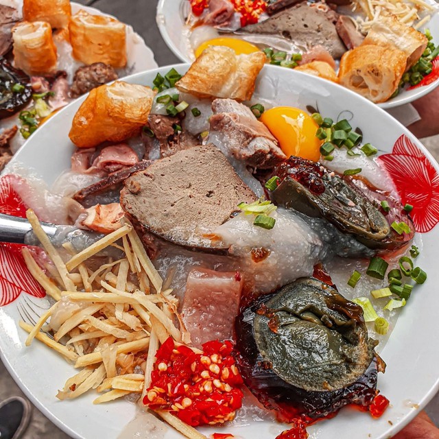 Những quán ăn mở cửa khuya suốt mấy mươi năm nay để phục vụ hội cú đêm Sài Gòn - Ảnh 16.