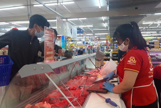  Giá thịt lợn không ngừng tăng cao tại các tỉnh phía Nam  - Ảnh 3.