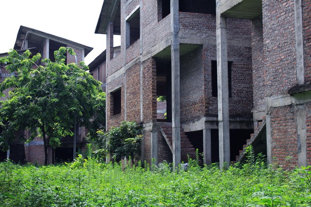 Cảnh nhếch nhác, hoang tàn ở những khu biệt thự triệu đô phía Tây Hà Nội - Ảnh 22.