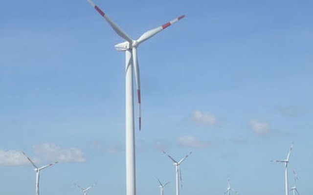 Bộ Công Thương đề xuất dự án điện gió, điện mặt trời đàm phán với EVN để bán điện