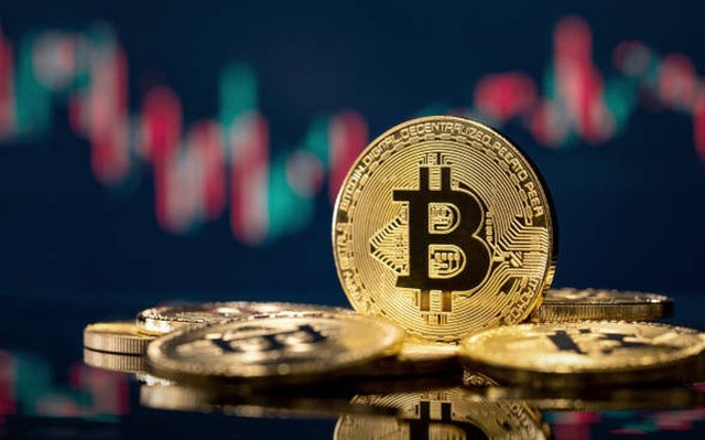 Bitcoin tiếp tục lao dốc