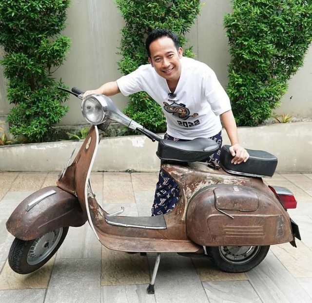 Những màn độ xe Vespa ‘không tưởng’: Biến thành xe tăng, xe 1 bánh, dùng thân tre... - Ảnh 2.