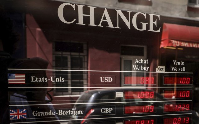Bloomberg: Tác động của đồng USD siêu mạnh đang lan tỏa ra cả thế giới và điều này mới chỉ bắt đầu Bloomberg: Tác động của đồng USD siêu mạnh đang lan tỏa ra cả thế giới và điều này mới chỉ bắt đầu