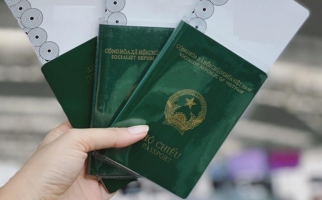 Bạn muốn biết kích thước ảnh hộ chiếu Việt Nam chuẩn để chuẩn bị cho chuyến đi nước ngoài? Đừng bỏ lỡ hình ảnh liên quan đến chủ đề này và tìm hiểu ngay. Bạn sẽ hài lòng với những thông tin hữu ích mà chúng tôi cung cấp.