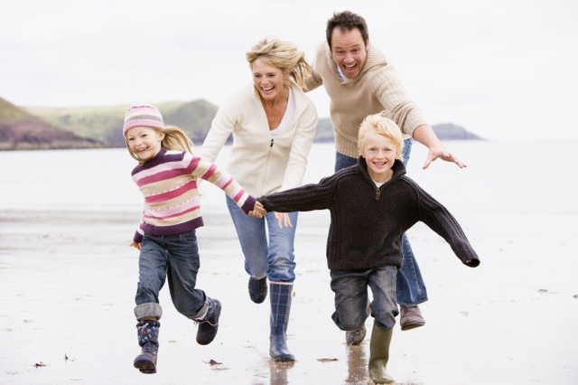 Bí quyết sống hạnh phúc nhất thế giới của người Bắc Âu: Coi trọng phẩm chất hơn vật chất, gia đình hơn công việc - Ảnh 3.