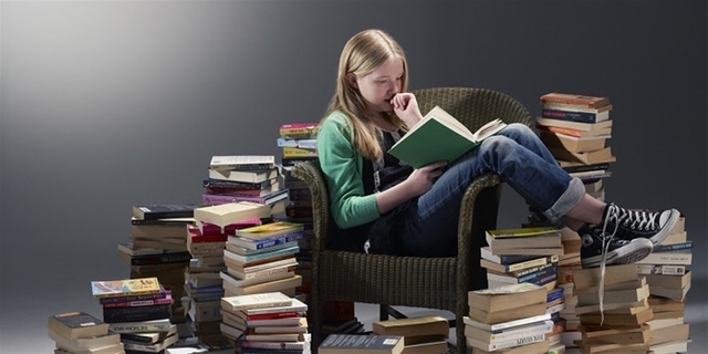 Tại sao phải cho trẻ đọc sách?: Kiến thức quyết định cuộc đời, sách giúp trẻ lớn lên thông minh, tài giỏi - Ảnh 2.