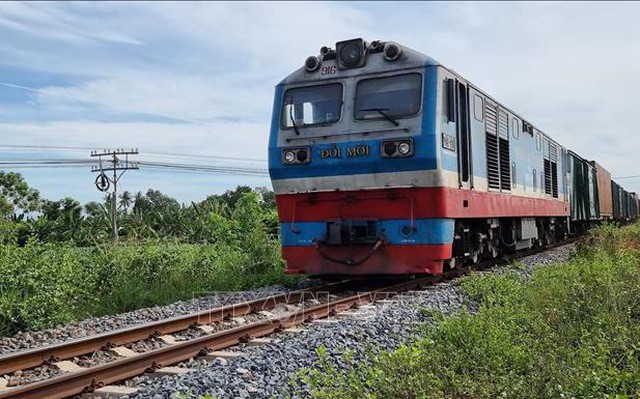 Chuyến tàu đường sắt Bắc - Nam. Ảnh minh họa: Nguyễn Thành/TTXVN