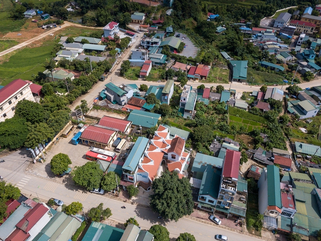  Ngôi nhà độc lạ như ốc đảo thu nhỏ ở huyện nghèo tỉnh Sơn La nổi tiếng trên tạp chí Mỹ - Ảnh 1.