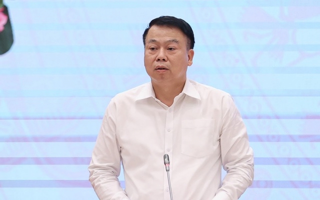 Thứ trưởng Bộ Tài chính Nguyễn Đức Chi phát biểu tại họp báo Chính phủ thường kỳ tháng 6 tổ chức tại Hà Nội, chiều tối 4/7. (Ảnh: VGP)