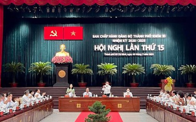 Bí thư Thành ủy TPHCM Nguyễn Văn Nên: Không để dịch chồng dịch