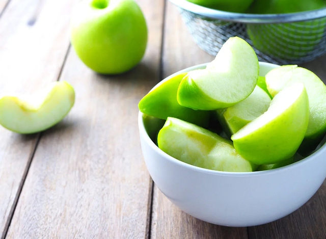 Ăn một quả táo xanh khi đói, cơ thể nhận được 10 lợi ích, phụ nữ sau tuổi 50 sẽ trẻ lâu - Ảnh 2.