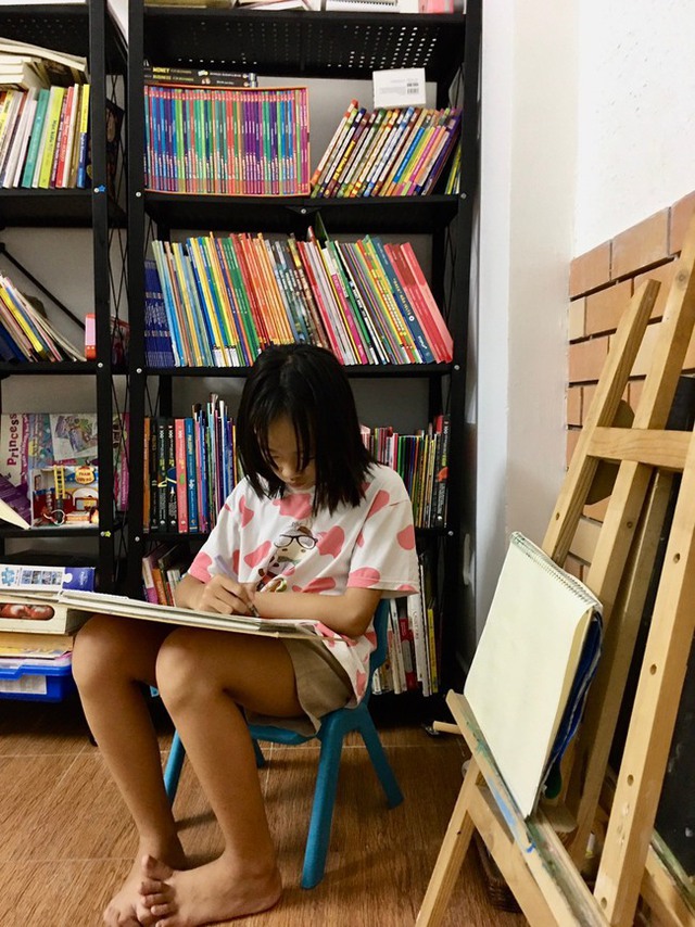 Bà mẹ ở TP.HCM nhận bão like vì mở phòng đọc miễn phí cho trẻ em: Bật mí bí quyết giúp con mê sách từ năm 2 tuổi - Ảnh 4.