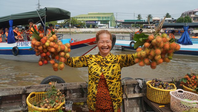  Trải nghiệm mua sắm ở chợ nổi thuộc tốp nhộn nhịp nhất thế giới  - Ảnh 7.