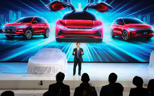 Hãng xe điện BYD đã soán ngôi Tesla của tỷ phú Elon Musk để trở thành nhà sản xuất ôtô chạy bằng pin lớn nhất thế giới. Ảnh: SCMP.