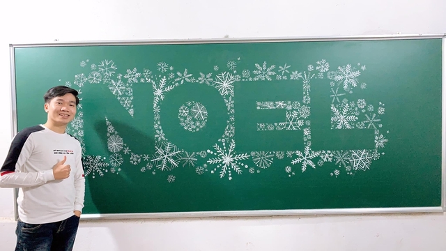 Thầy giáo trẻ dùng phấn vẽ tranh và chữ lên bảng khiến học sinh trầm trồ - Ảnh 13.
