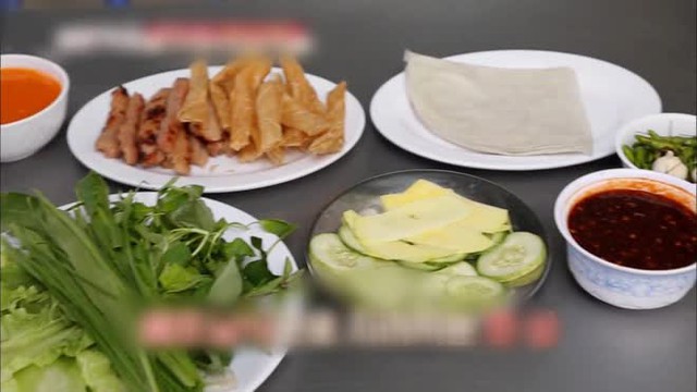 Những lần dàn sao Hàn đến Việt Nam khám phá ẩm thực: Ăn món nào cũng không dừng được vì quá ngon  - Ảnh 16.