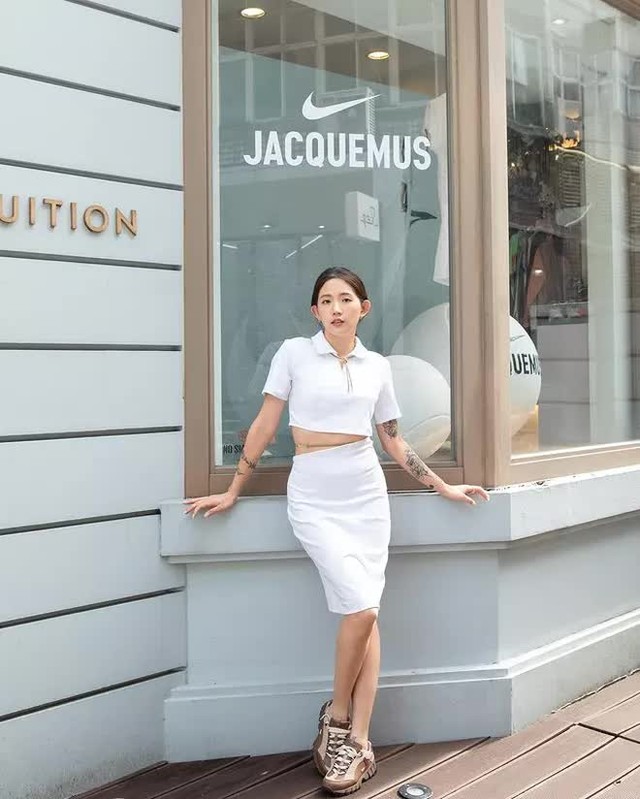 Khen cho màn hợp tác Nike x Jacquemus: Vẫn là đồ thể thao mà sang và cực hay - Ảnh 25.