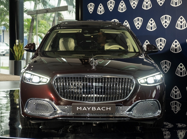 Ngồi thử Mercedes-Maybach S 680 giá 16 tỷ đồng tại Việt Nam: Đóng mở cửa như Rolls-Royce, ghế ông chủ có thể biến thành giường - Ảnh 3.