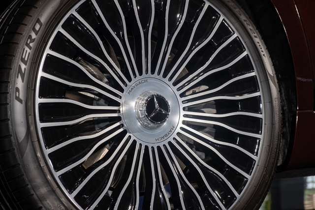 Ngồi thử Mercedes-Maybach S 680 giá 16 tỷ đồng tại Việt Nam: Đóng mở cửa như Rolls-Royce, ghế ông chủ có thể biến thành giường - Ảnh 7.
